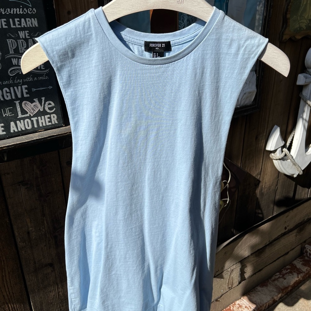 Forever 21 Sleeveless Shirt